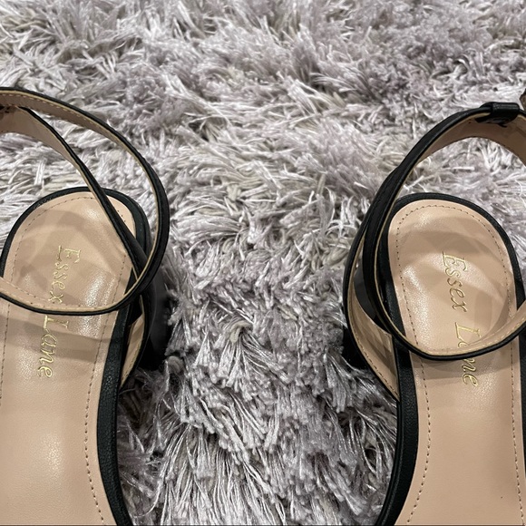 Essex Lane Saviana Sandal Black 7 1/2 - Picture 4 of 9